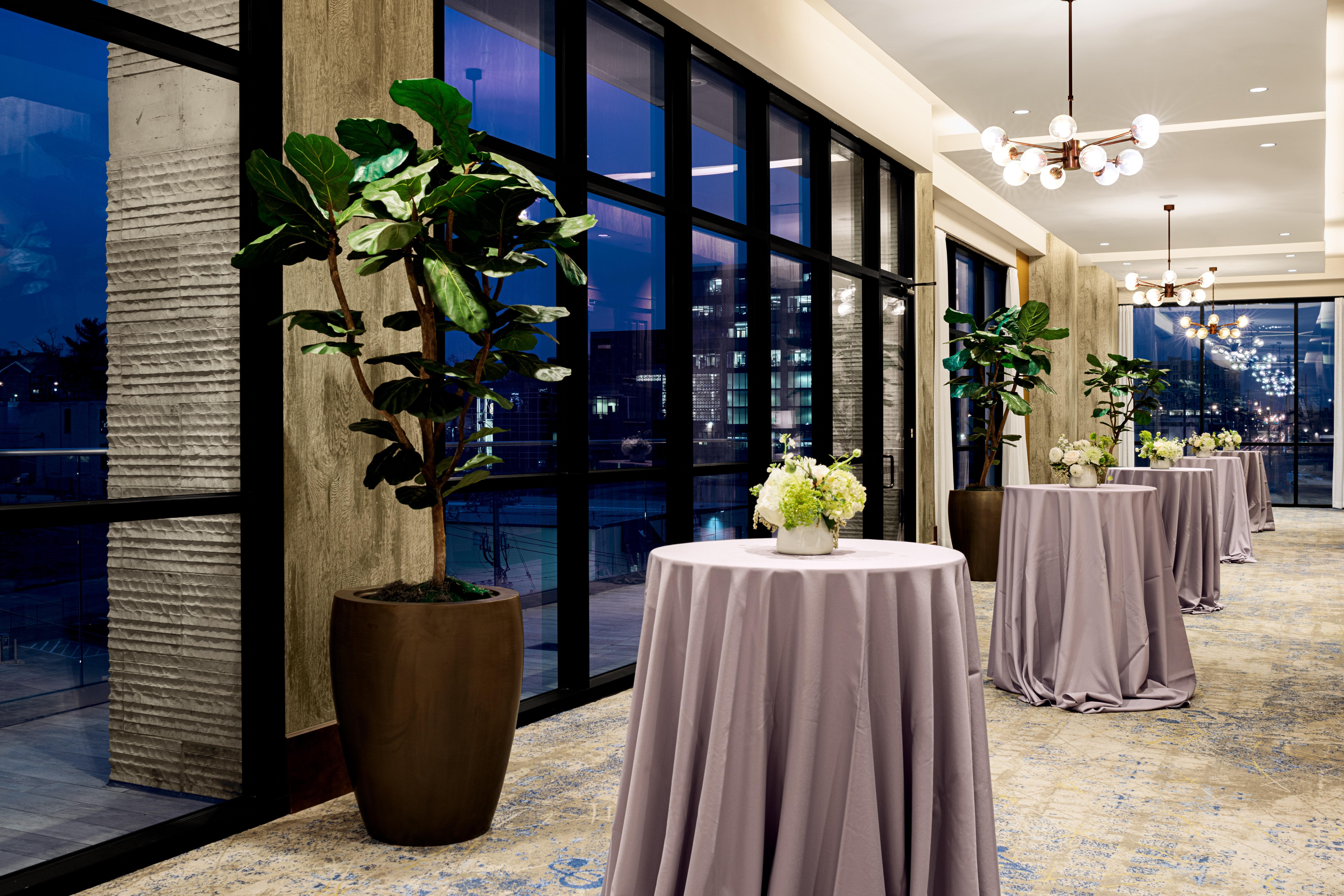 Holiday Inn & Suites Nashville Downtown Broadway Exterior foto