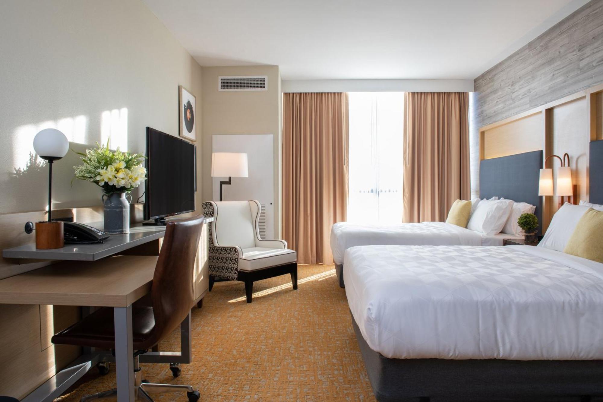 Holiday Inn & Suites Nashville Downtown Broadway Exterior foto