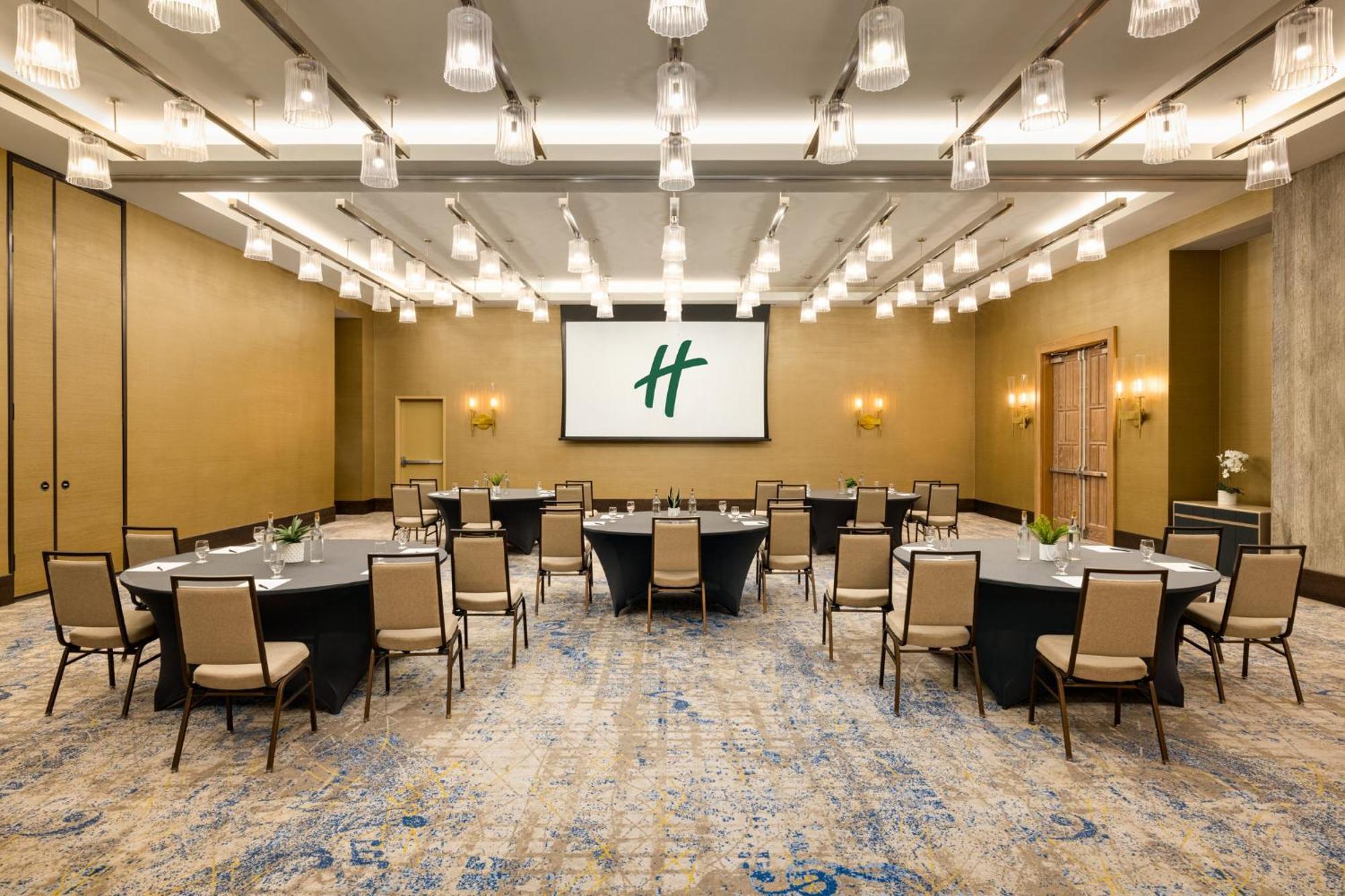 Holiday Inn & Suites Nashville Downtown Broadway Exterior foto